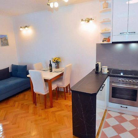 One Bedroom Apartment Terrace Parking Спліт Екстер'єр фото