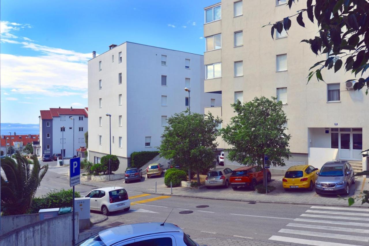 One Bedroom Apartment Terrace Parking Спліт Екстер'єр фото