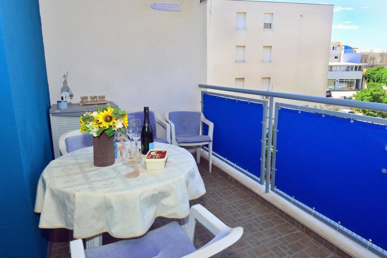 One Bedroom Apartment Terrace Parking Спліт Екстер'єр фото